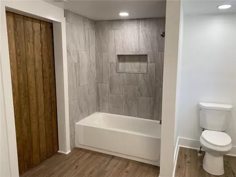 Bath - 95 Westview Rd, Commerce, GA 30529 photo 1 of 1