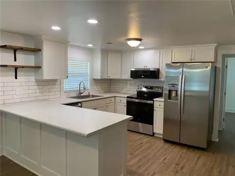 Kitchen - 95 Westview Rd, Commerce, GA 30529 photo 3 of 3