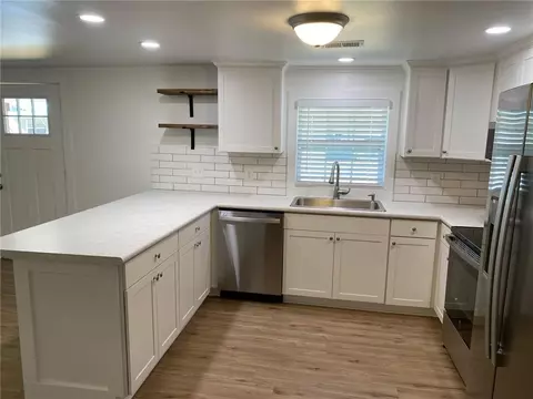 Kitchen - 95 Westview Rd, Commerce, GA 30529 photo 2 of 3
