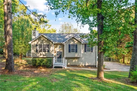 90 Shake Rag Cir NW, Adairsville, GA 30103