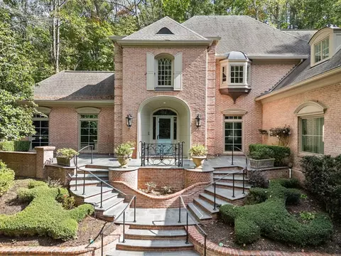 4645 Harris Trl, Atlanta, GA 30327