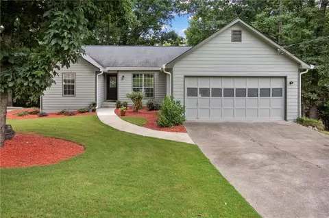 5695 Princeton Oaks Dr, Sugar Hill, GA 30518