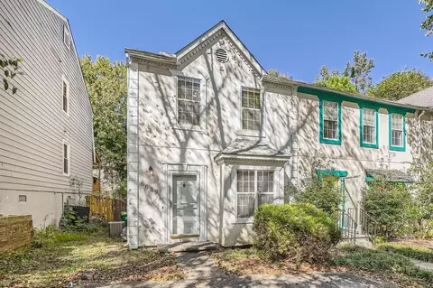 6639 Meadow Green Cir, Peachtree Corners, GA 30092