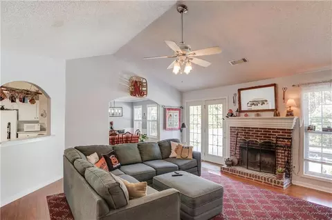 627 Teal Dr, Winder, GA 30680 photo 4
