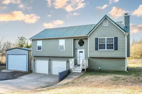 114 Mein Mitchell Rd, Hiram, GA 30141