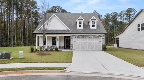 134 Airmont Dr, Sharpsburg, GA 30277