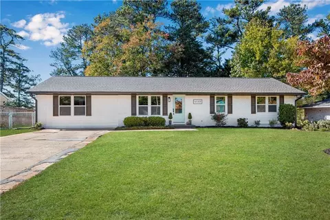 1117 Woodleigh Rd SW, Marietta, GA 30008