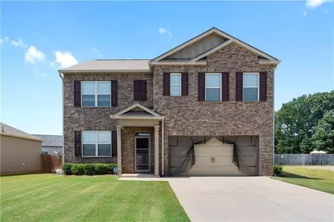 2138 Sawgrass Dr, Hampton, GA 30228