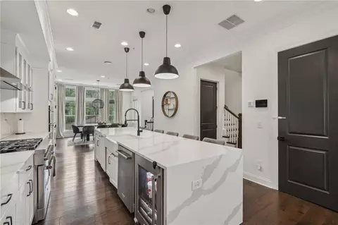 704 Opera Ln, Alpharetta, GA 30009