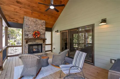 52 Moray Dr, Ellijay, GA 30540