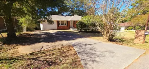 5677 Dorsey Dr, Forest Park, GA 30297