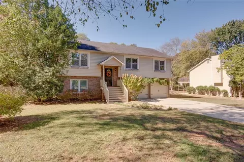 4282 River Mill Dr, Duluth, GA 30097 photo 2