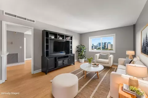 2285 Peachtree Rd NE #1204, Atlanta, GA 30309
