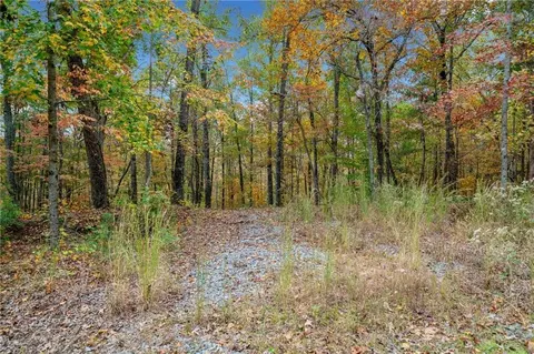 363 Old Post Trl, Talking Rock, GA 30175