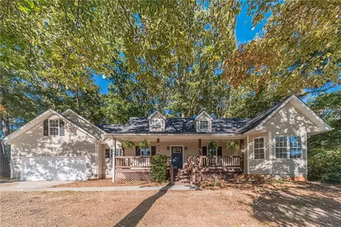 2355 Matthew Ct, Monroe, GA 30655
