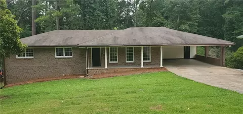 678 Southwind Dr NW, Lilburn, GA 30047