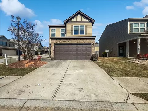 327 Lauren Dr, Fairburn, GA 30213