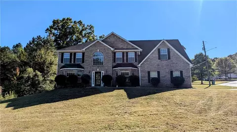 2033 Boulder Gate Dr, Ellenwood, GA 30294