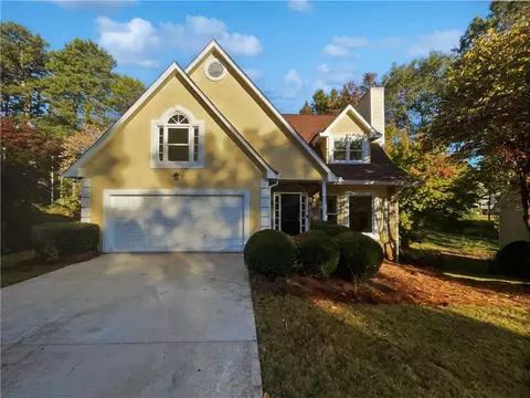 1524 Yorktown Dr, Lawrenceville, GA 30043