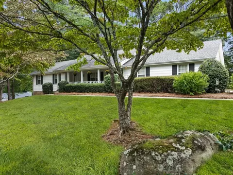 940 Freemanwood Ln, Milton, GA 30004