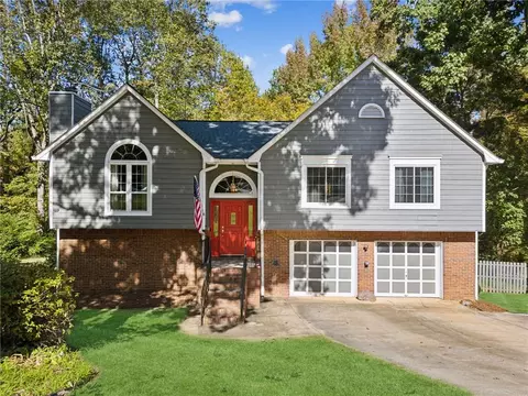 105 Grayland Pl, Lawrenceville, GA 30046