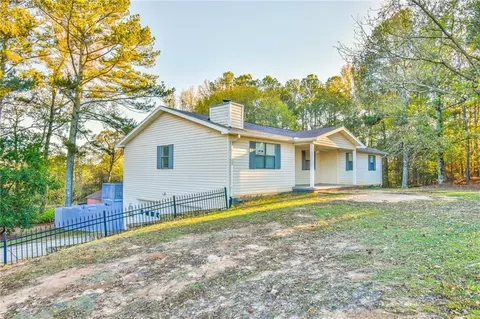 2933 Indian Shoals Rd, Dacula, GA 30019