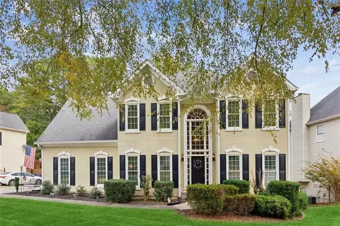 2317 Birch Hollow Trl, Lawrenceville, GA 30043