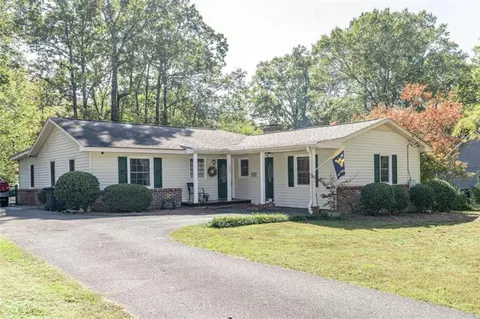 207 Dodd St, Rome, GA 30165