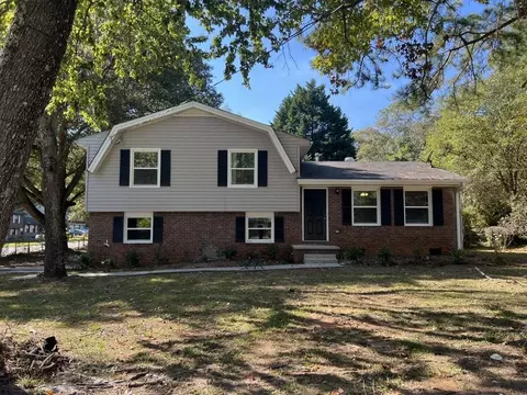5827 Northspring Dr, Ellenwood, GA 30294
