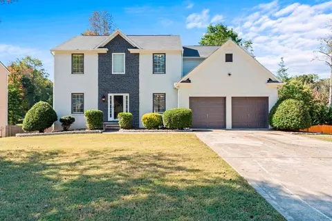 6355 Dogwood Trl, Lithonia, GA 30058