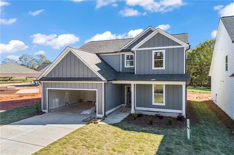 27 Bowers Estates Dr, Hartwell, GA 30643