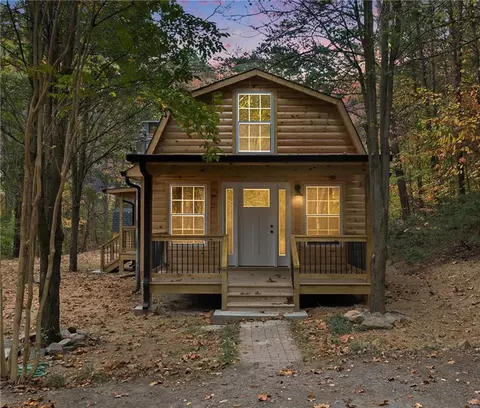 96 Deer Lodge Rd, Rydal, GA 30171