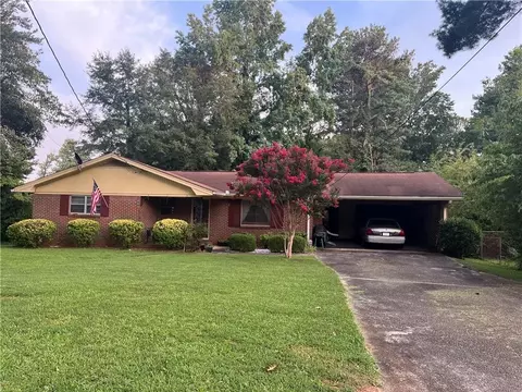 1731 Seayes Rd, Austell, GA 30106