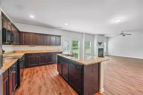 65 Citadel Dr, Hampton, GA 30228 photo 6