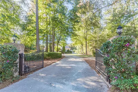 1856 Silver Hill Rd, Stone Mountain, GA 30087