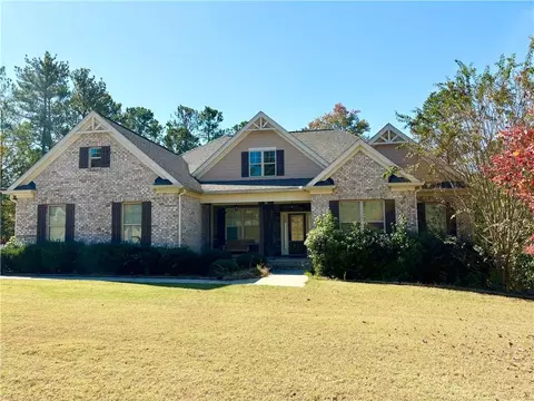 546 Thomas Dr, Loganville, GA 30052