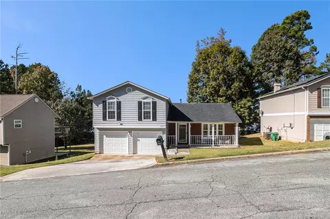 707 Fair Harbor Dr, Lithonia, GA 30058