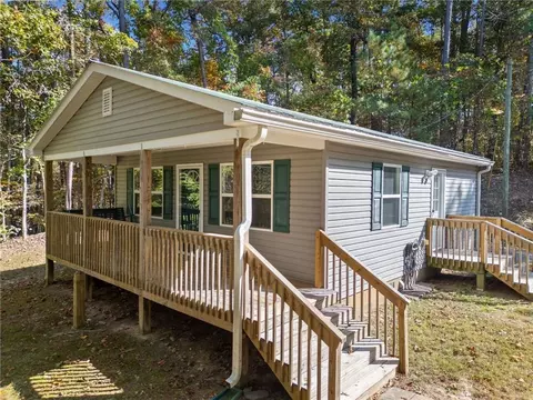 822 Twin Mountain Lake Cir, Talking Rock, GA 30175