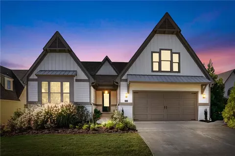 320 Arbor Garden Cir, Newnan, GA 30265