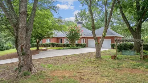 2890 Bordeaux Blvd, Cumming, GA 30041