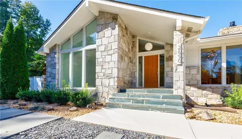 2690 Lake Rd, Tucker, GA 30084