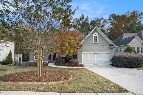 206 Highwoods Pkwy, Newnan, GA 30265