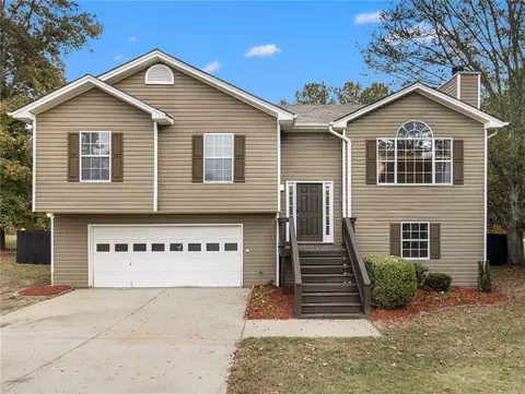 225 Robert Dr, Braselton, GA 30517