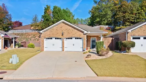 110 Countryside Ct, Woodstock, GA 30189
