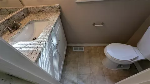 139 Hayes Cir, Rex, GA 30273 photo 11