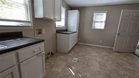 139 Hayes Cir, Rex, GA 30273 photo 28