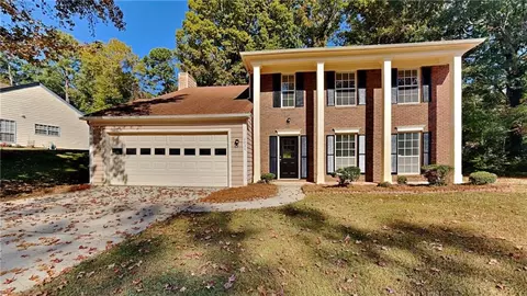 4034 Pin Oak Trl, Decatur, GA 30034