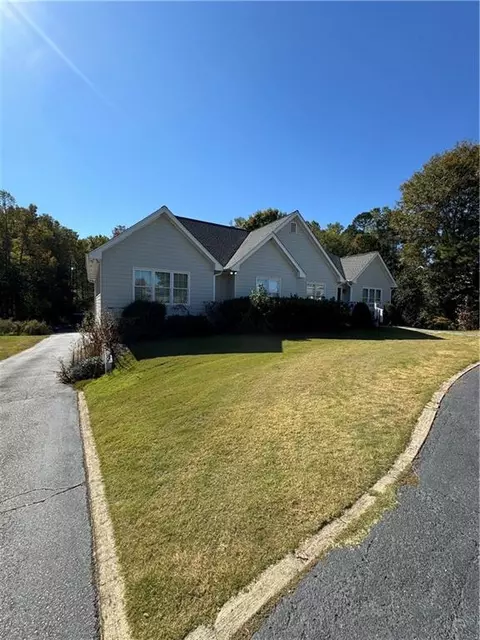 4915 Drew Rd, Alpharetta, GA 30004