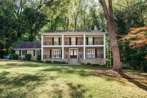 7500 Spalding Ln, Sandy Springs, GA 30350