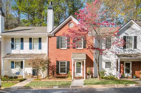 3990 Camden Way, Alpharetta, GA 30005